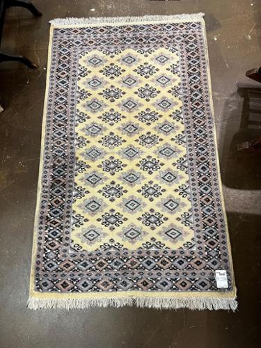 $65.00
2'6 x 4'2